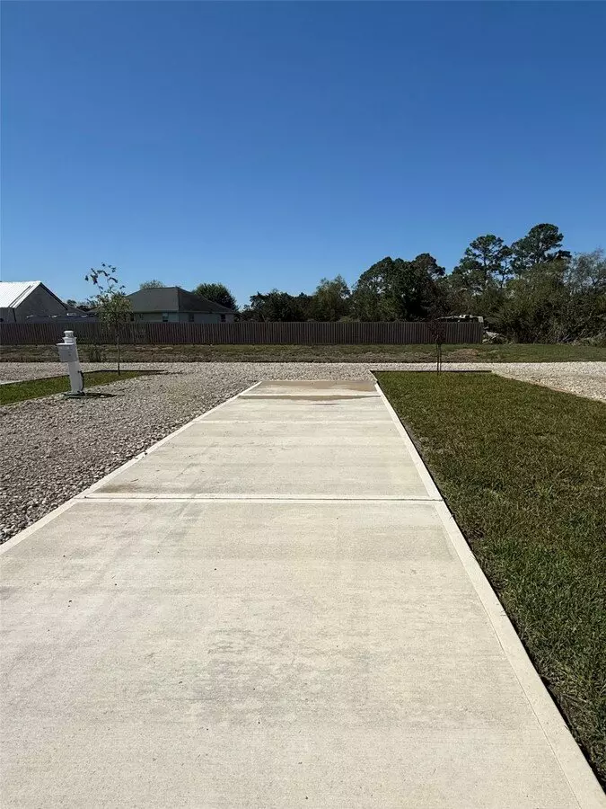 17310 Cowan Rd photo 3