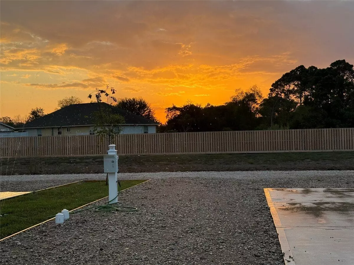17310 Cowan Rd photo 2