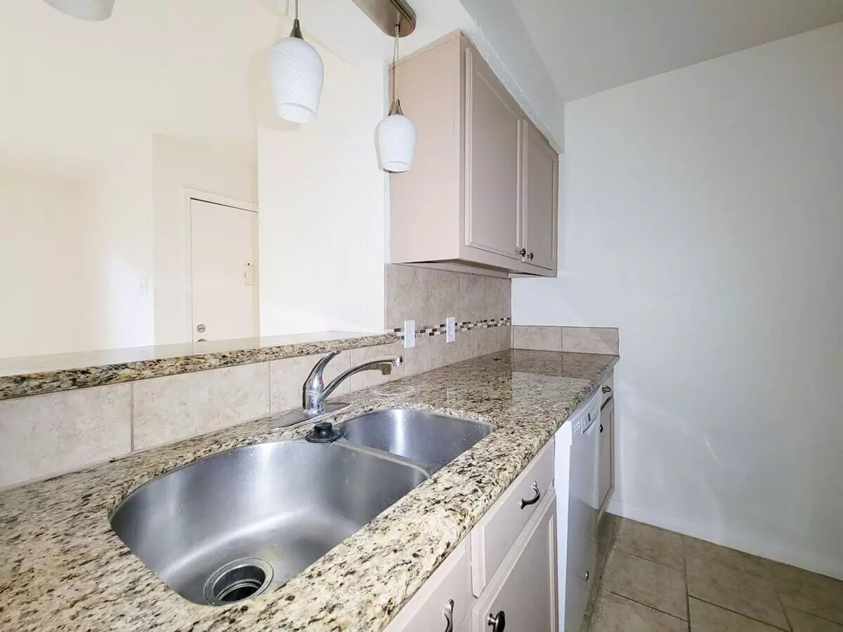 1 Bedroom For Rent! Unit 101 photo 2