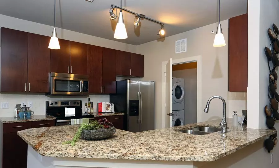 10055 Mcneil Dr photo 4