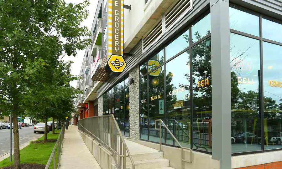 1006 East 5th Street, Austin, TX 78702 photo 3