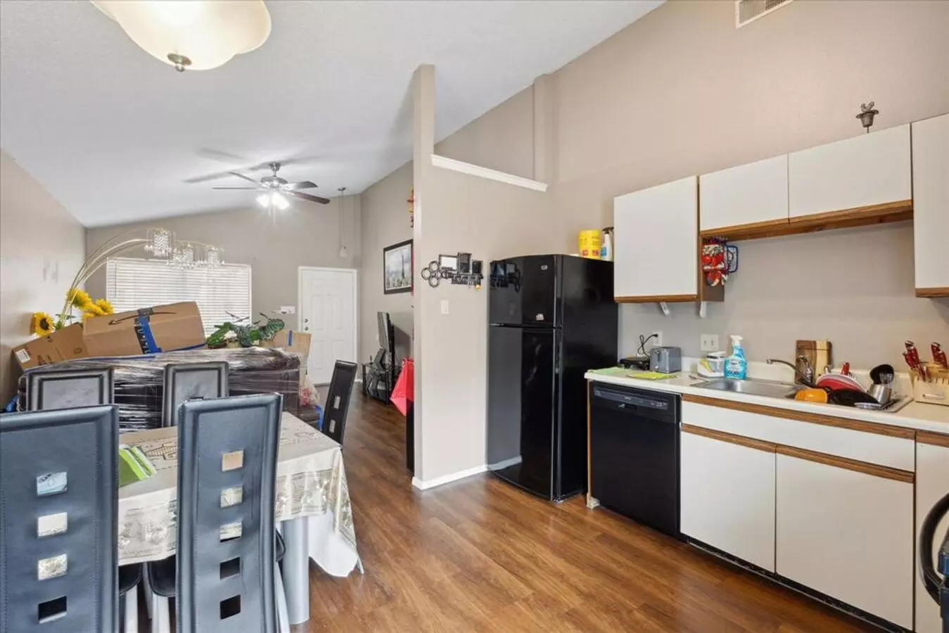 Charming North Austin Condo Available Now! photo 4