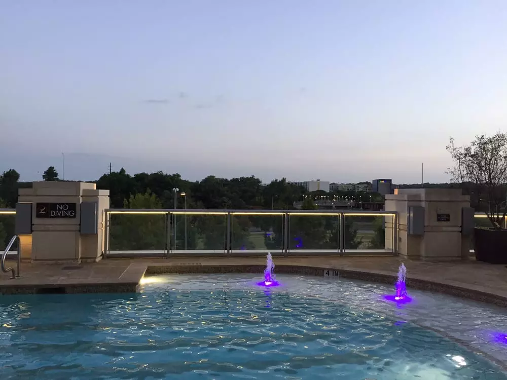 113 Sandra Muraida Way, Austin, TX 78703 photo 4