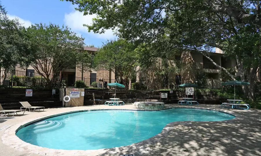 11506 Oak Trail, Austin, TX 78753 photo 3