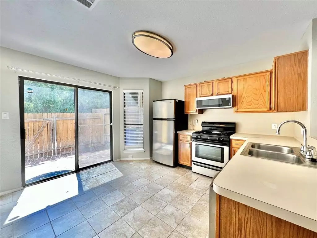 11901 E Swearingen Dr E photo 4