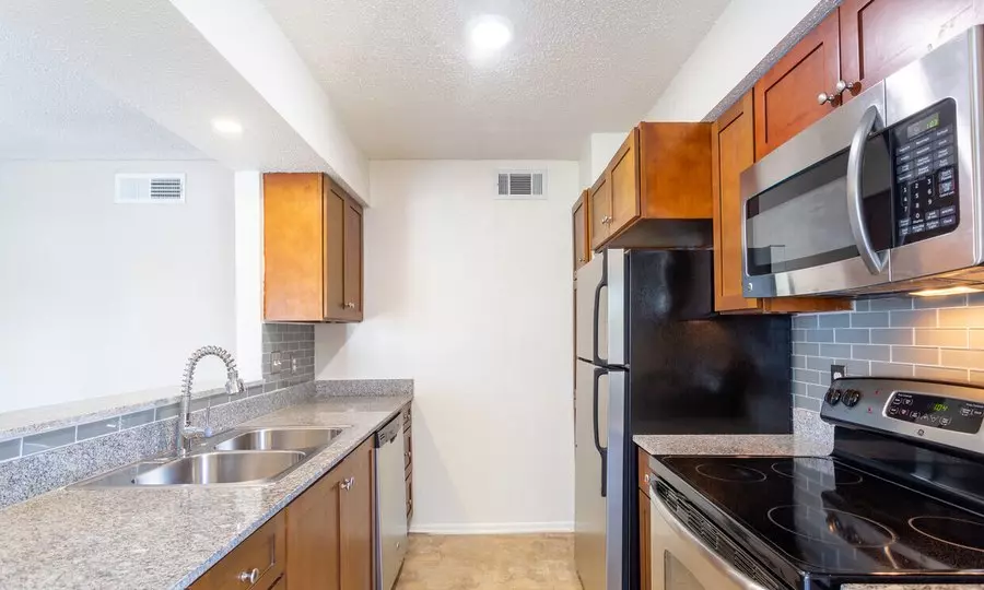 1206 Barton Hills Drive, Austin, TX 78704 photo 3