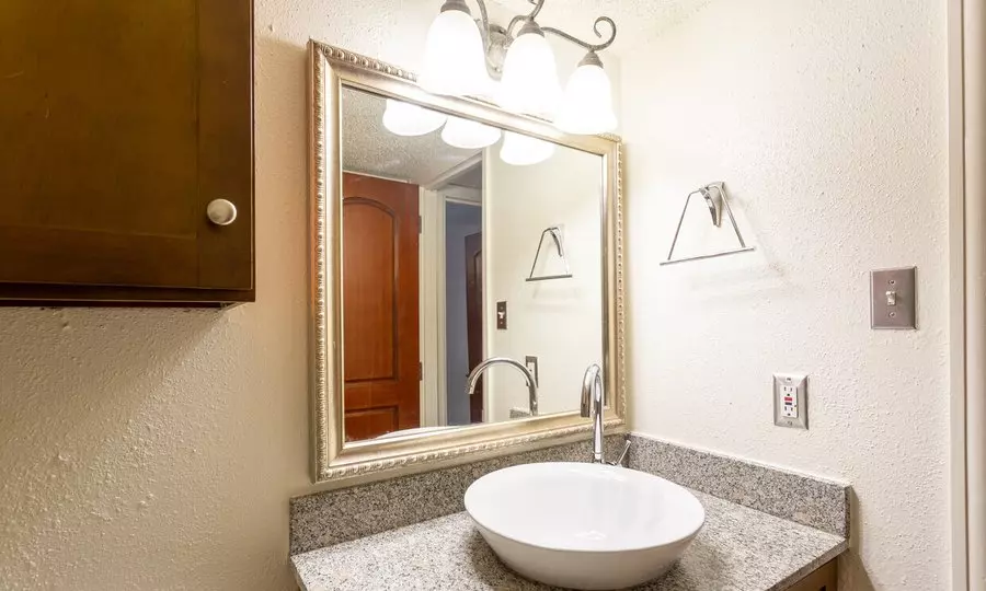 1206 Barton Hills Drive, Austin, TX 78704 photo 4