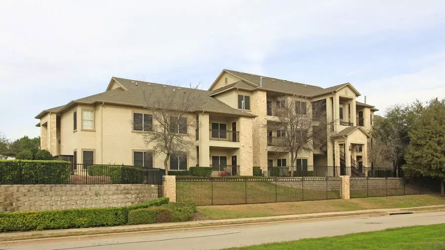 12124 Walnut Park Crossing, Austin, TX 78753 photo 2