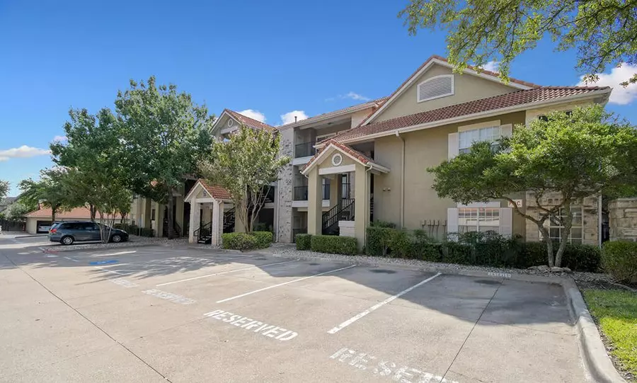 13407 Metric Boulevard, Austin, TX 78727 photo 4