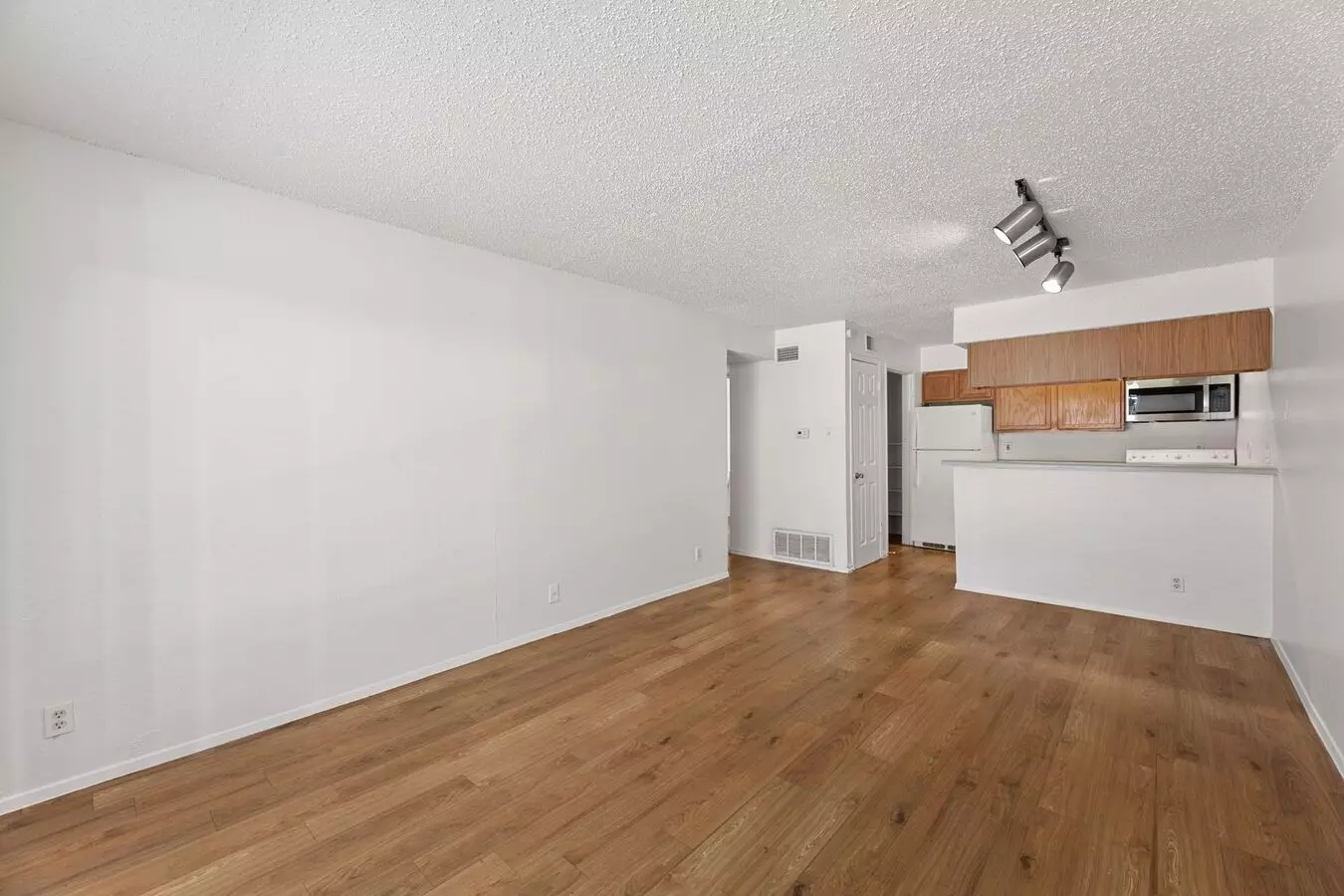 Patton Apartments photo 2
