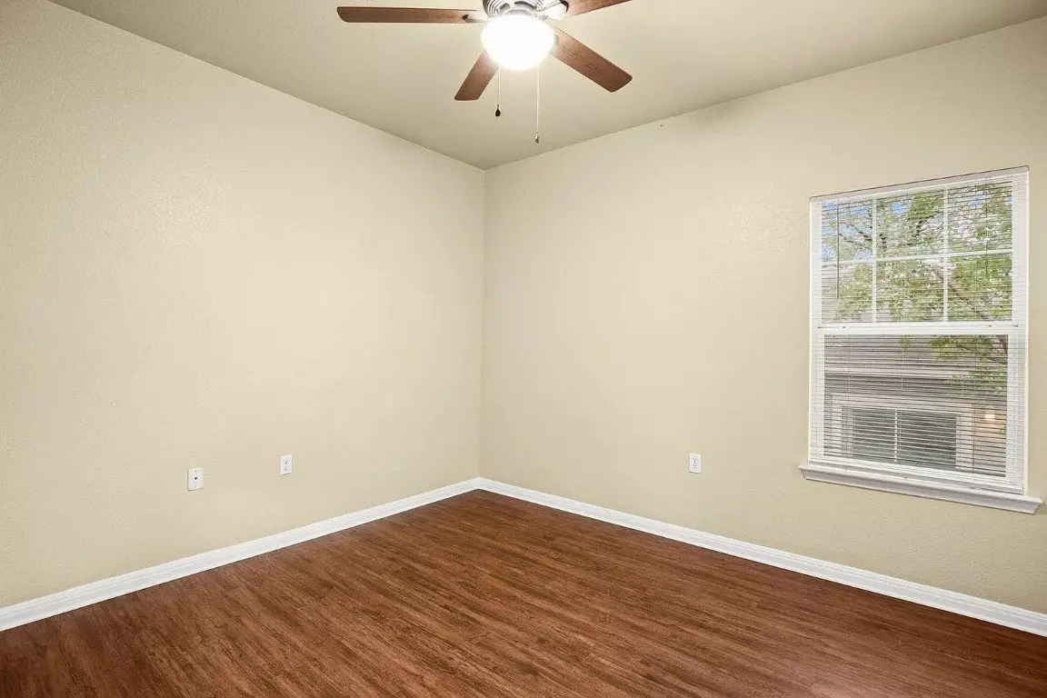 1812 Maple Avenue, Austin, TX 78702 photo 3