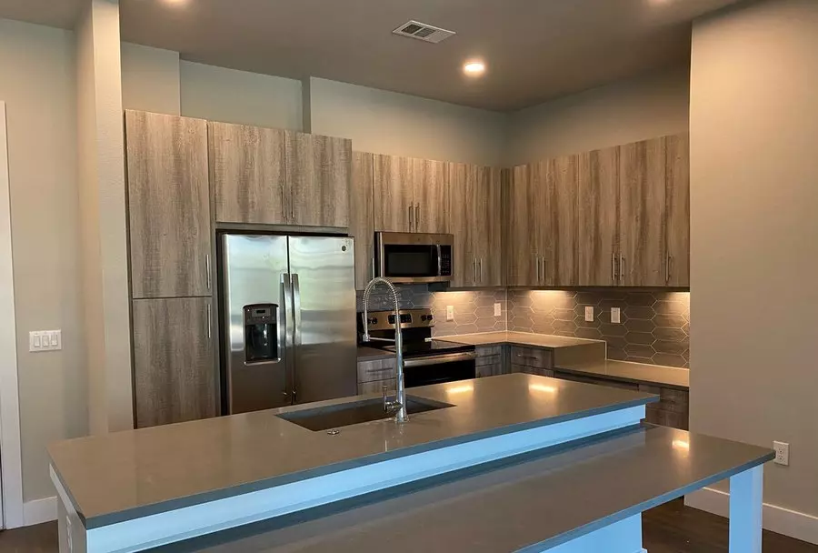 1906 Airport Commerce Drive, Austin, TX 78741 photo 2