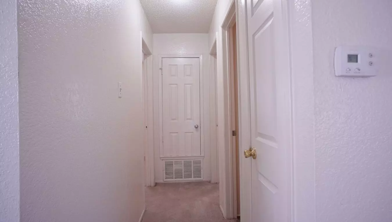 2/1 Apartment In East Austin photo 3