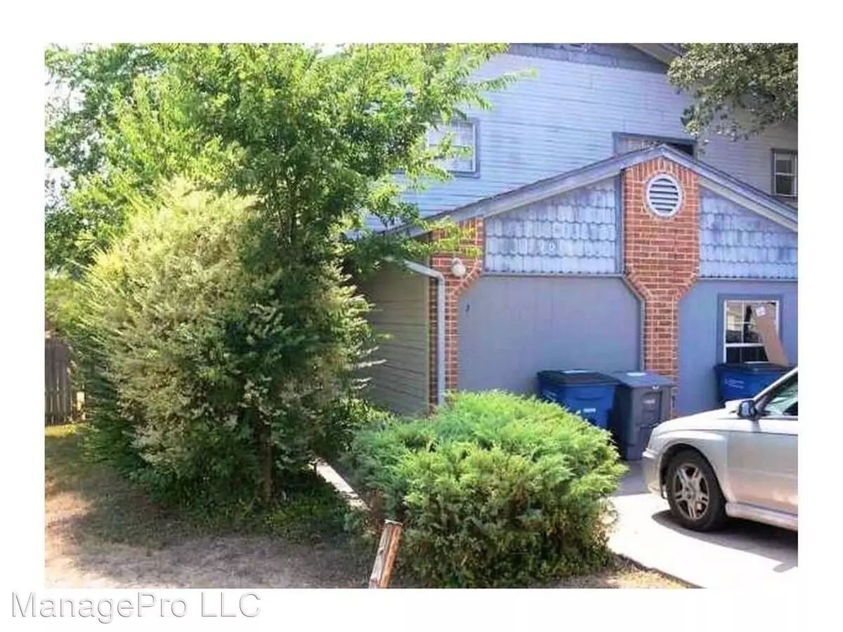 2011 Kirksey Dr photo 5