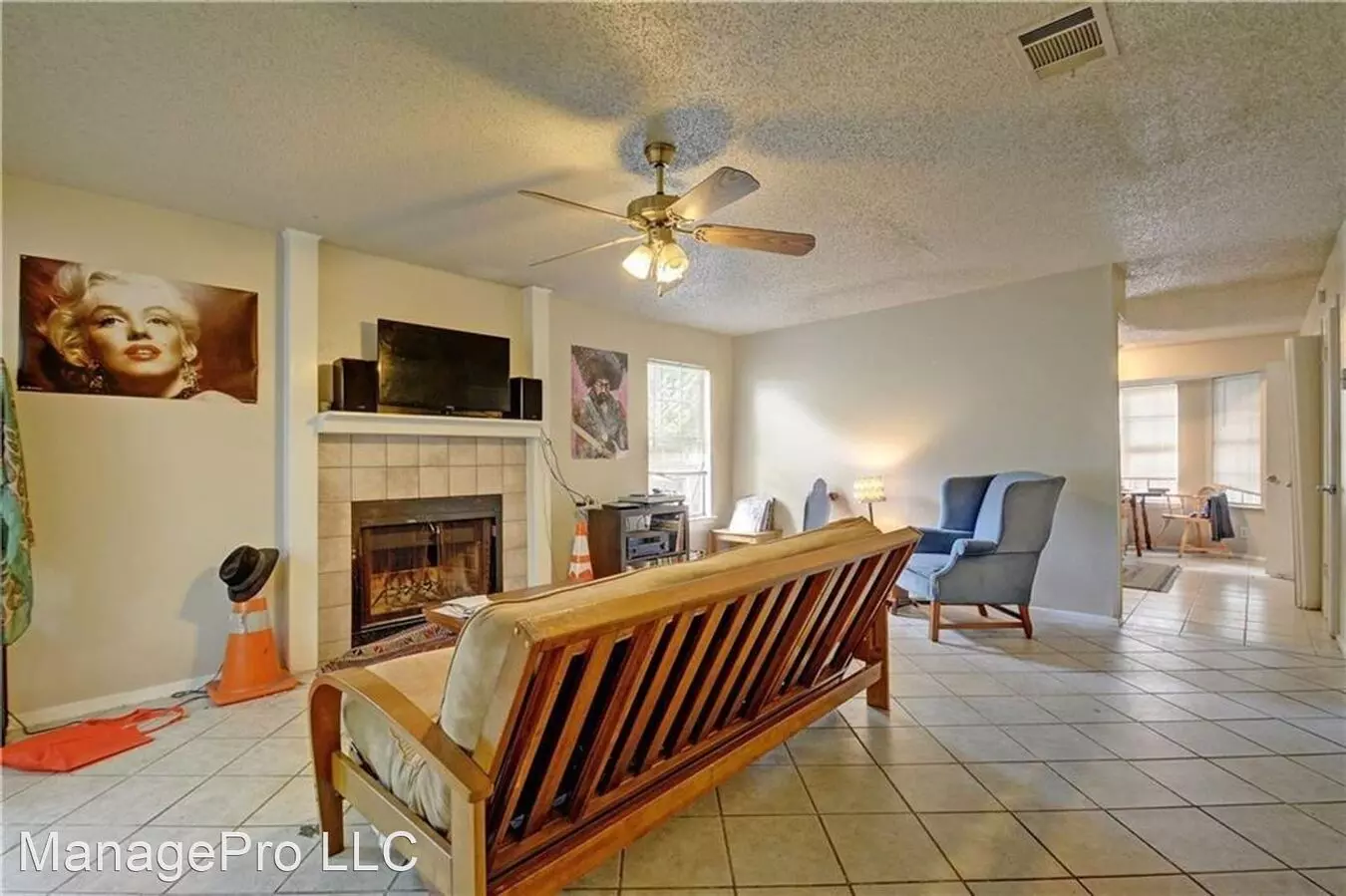 2011 Kirksey Dr photo 3