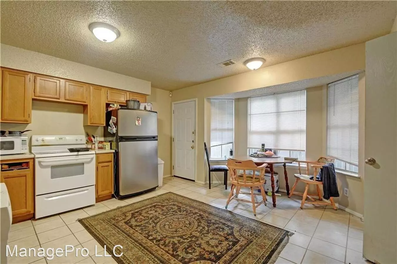 2011 Kirksey Dr photo 4