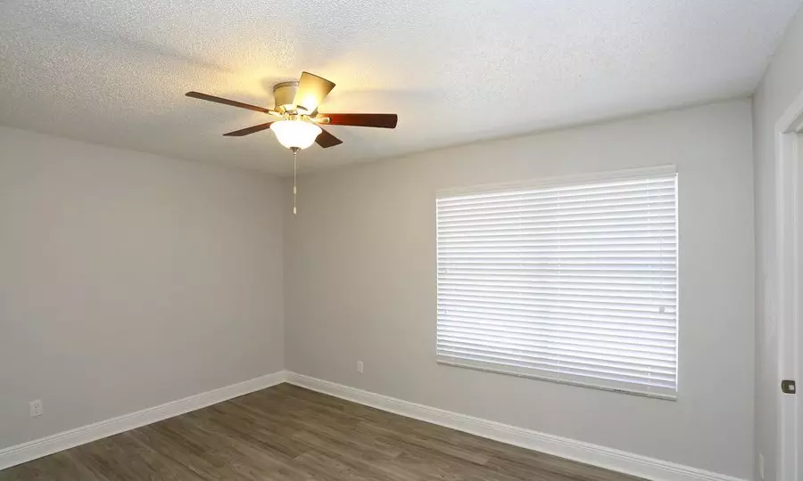 2107 West Anderson Lane, Austin, TX 78757 photo 5