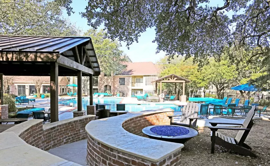 2606 Gracy Farms Lane, Austin, TX 78758 photo 2