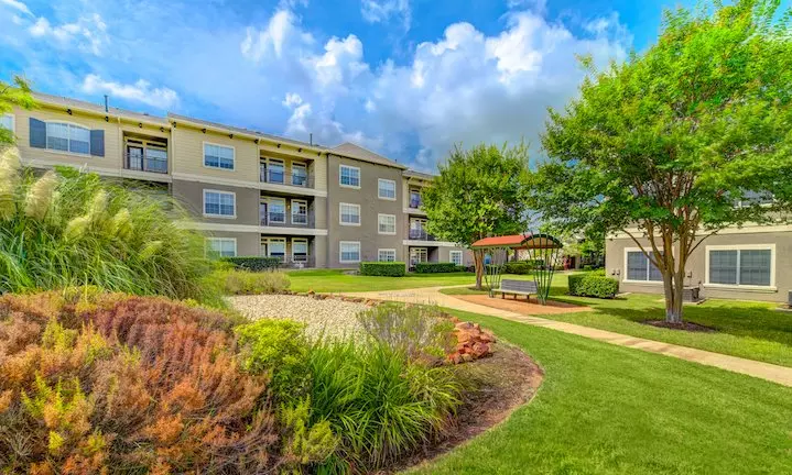 2607 Scofield Ridge Parkway, Austin, TX 78727 photo 4