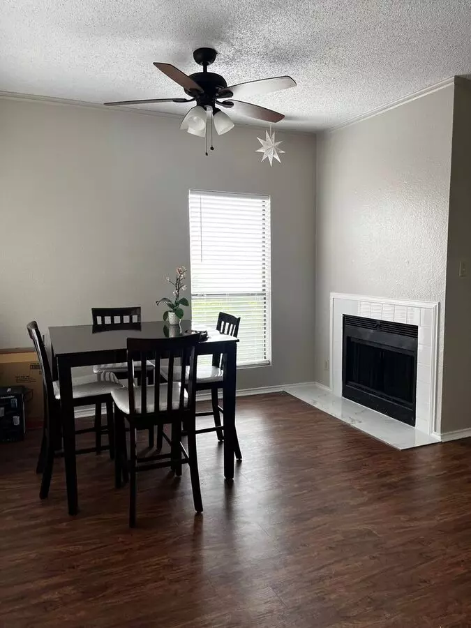 2804 Rio Grande #301 photo 2