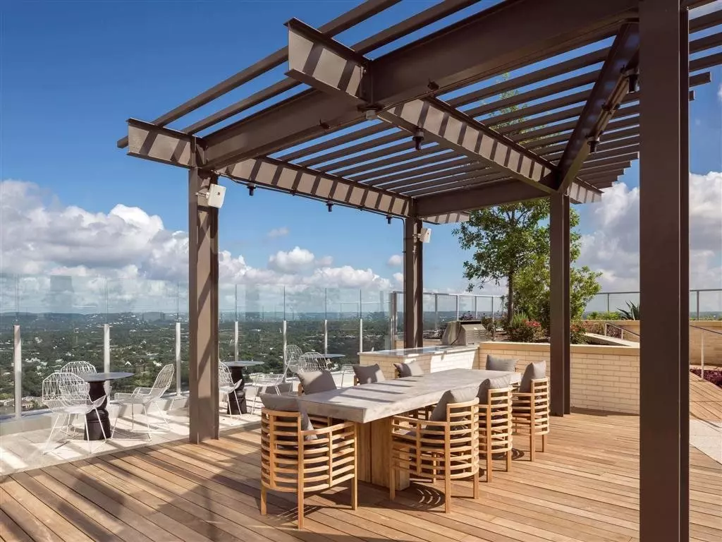 316 Bowie Street, Austin, TX 78703 photo 4