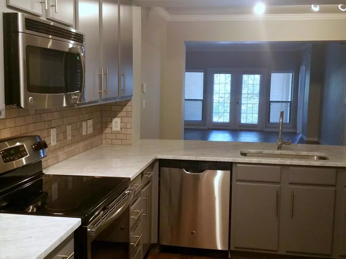 400 Rio Grande Street, Austin, TX 78701 photo 2