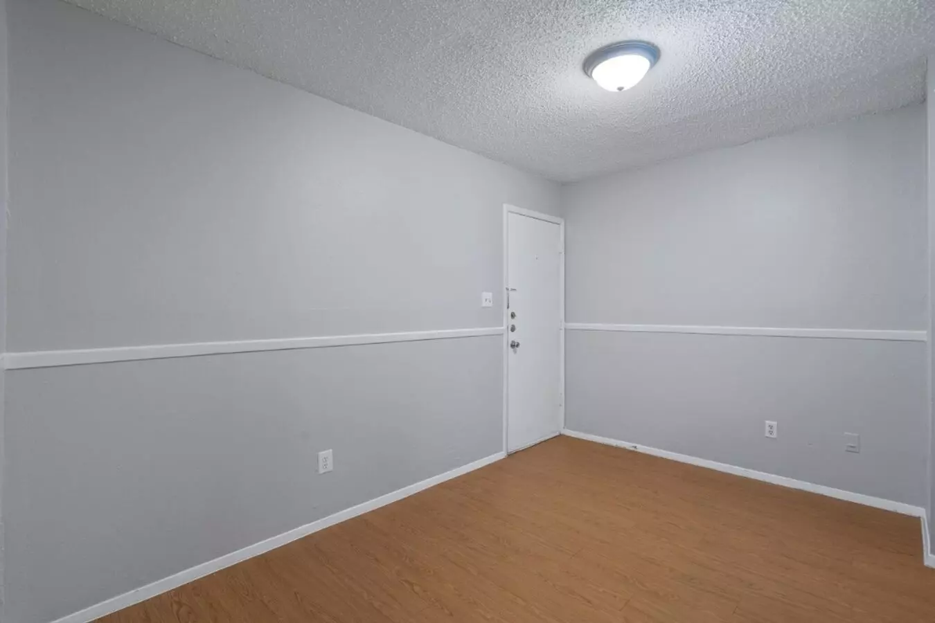 4105 Speedway, Unit 102 photo 4