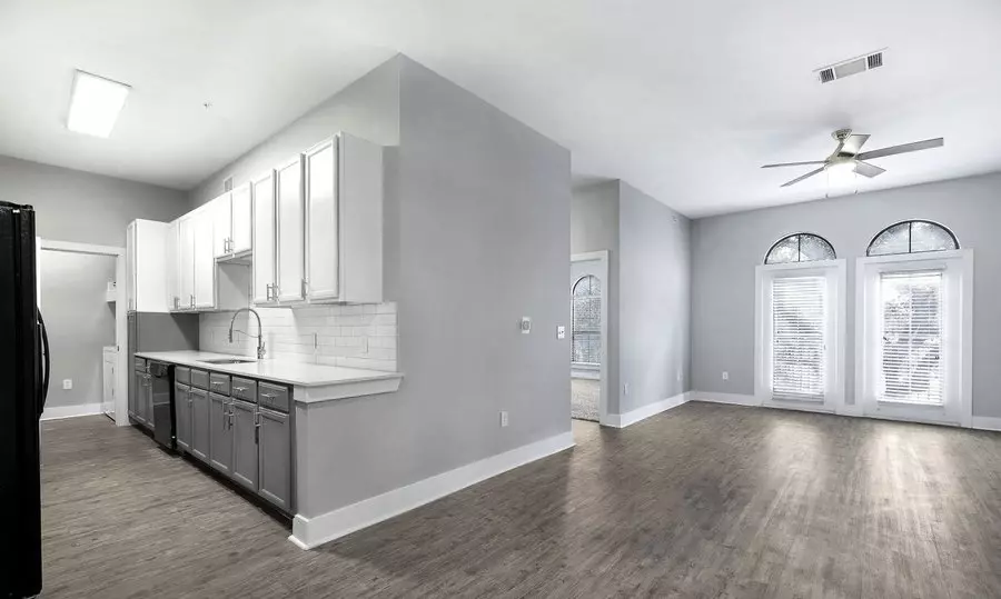 4606 West Guadalupe Street, Austin, TX 78751 photo 2