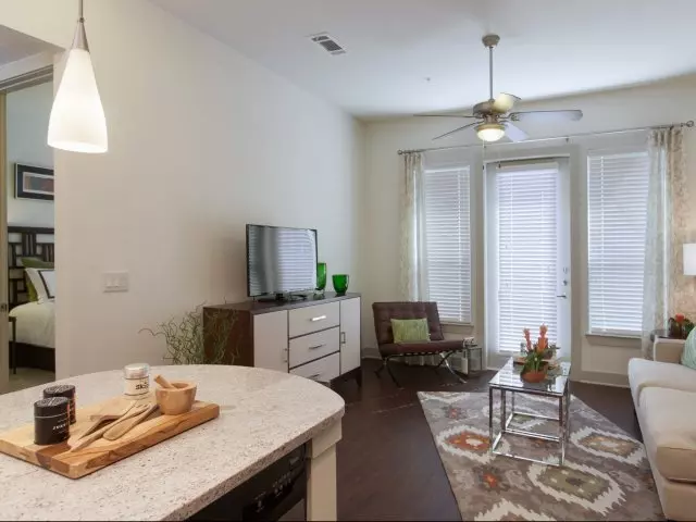4647 Mueller Boulevard, Austin, TX 78723 photo 2