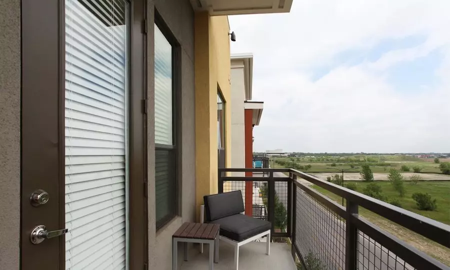 4652 Mueller Boulevard, Austin, TX 78723 photo 5