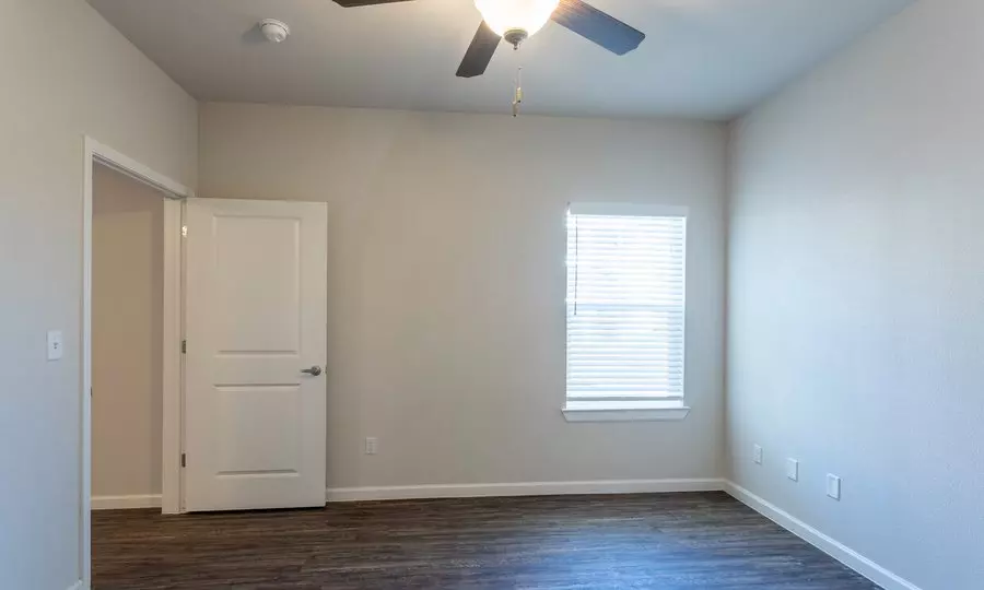 5007 Crainway Drive, Austin, TX 78724 photo 2