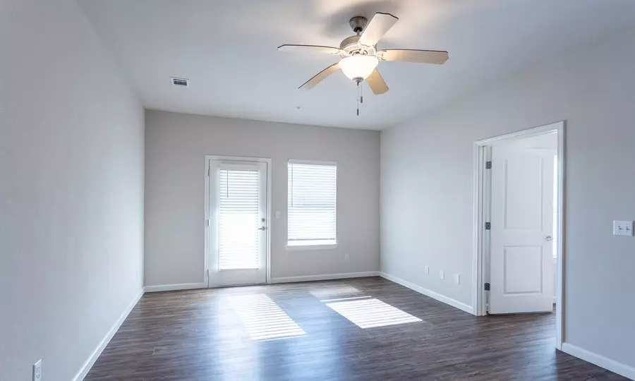 5007 Crainway Drive, Austin, TX 78724 photo 5