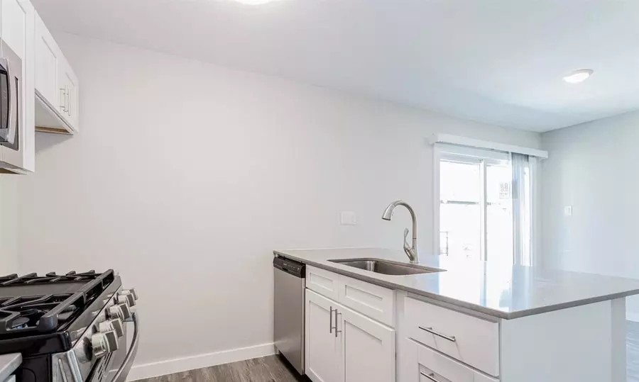 5011 Manor Road, Austin, TX 78723 photo 2