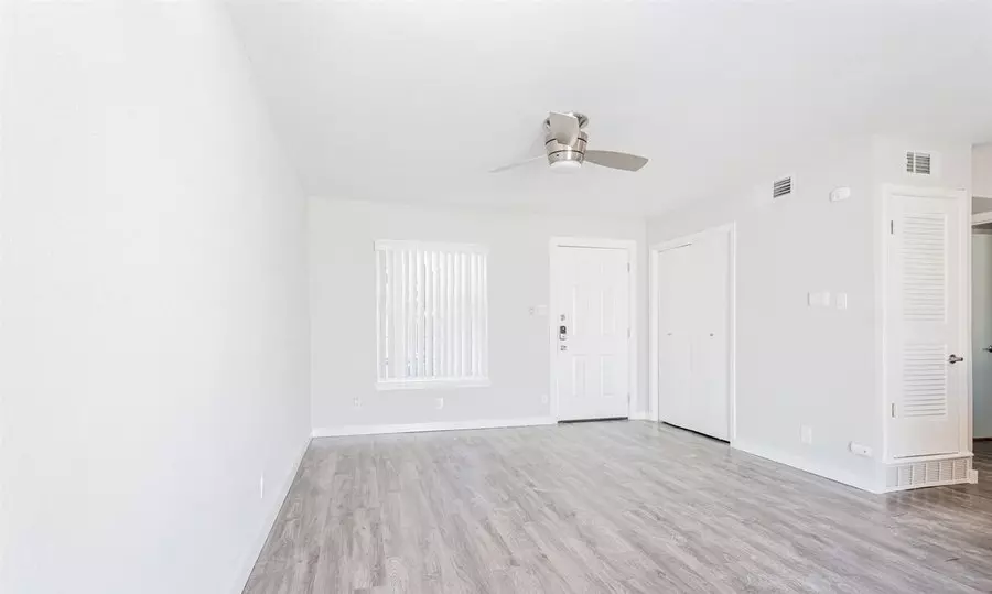 5011 Manor Road, Austin, TX 78723 photo 4