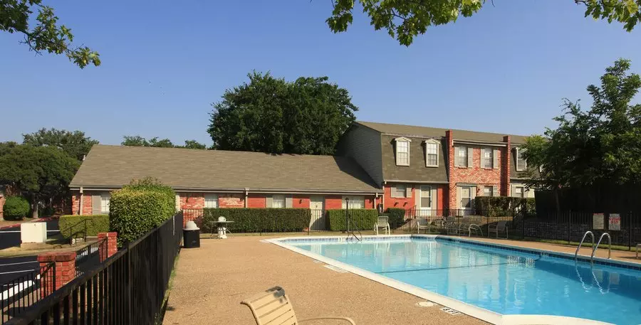 506 East Anderson Lane, Austin, TX 78752 photo 2