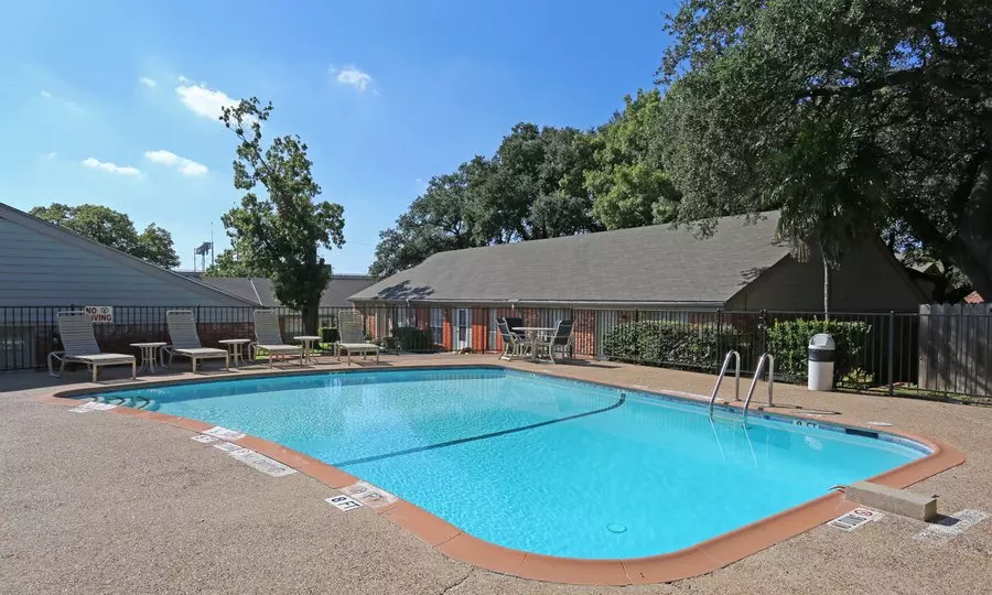 506 East Anderson Lane, Austin, TX 78752 photo 4