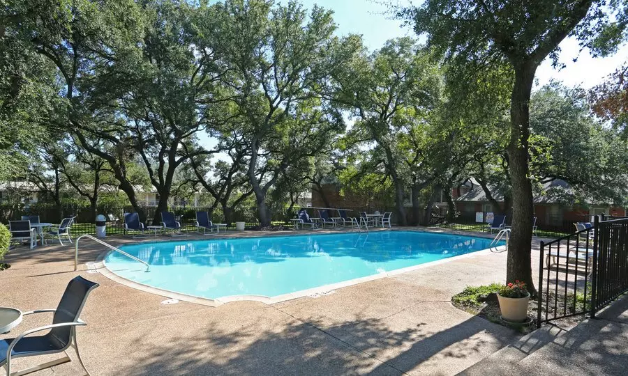 506 East Anderson Lane, Austin, TX 78752 photo 5