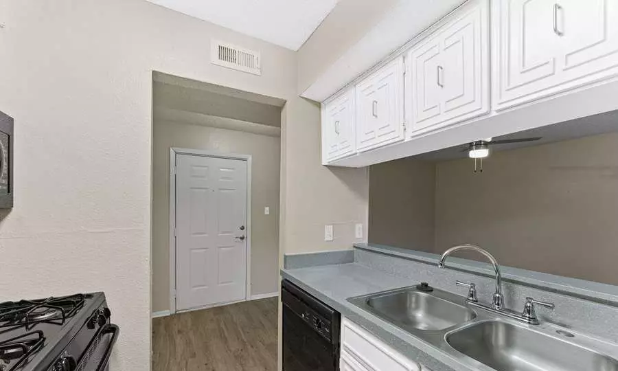 5612 North Lamar Boulevard, Austin, TX 78751 photo 5