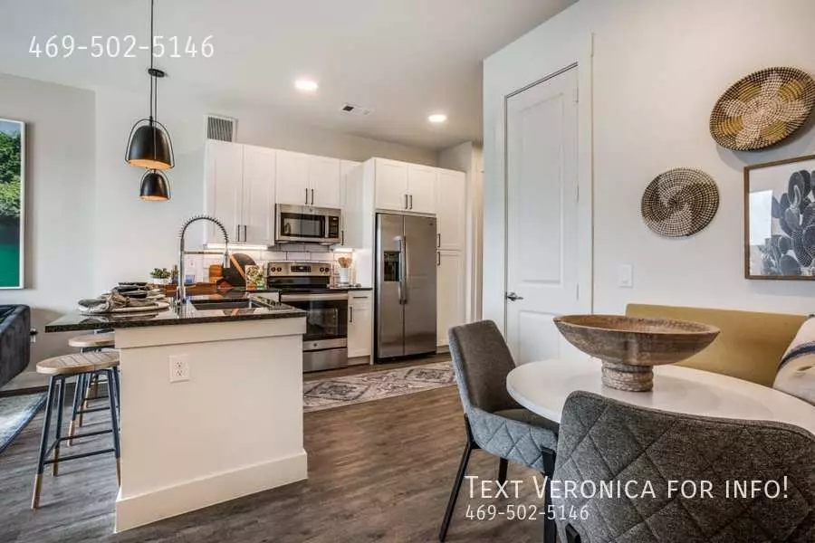 5692 North Lamar Boulevard, Austin, TX 78751 photo 3