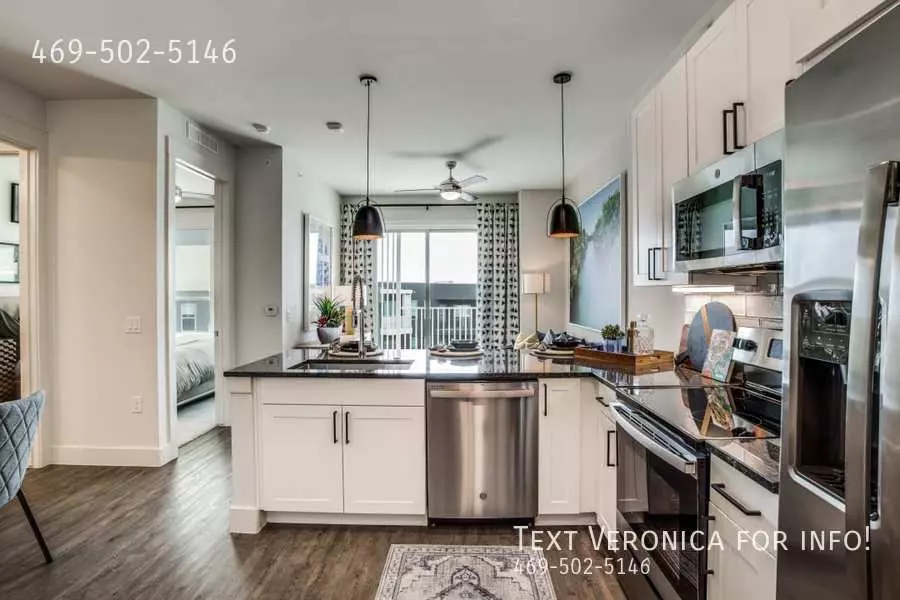 5692 North Lamar Boulevard, Austin, TX 78751 photo 4