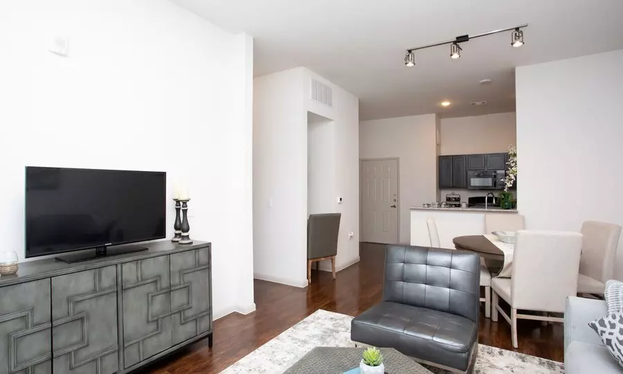 5906 Charles Merle Drive, Austin, TX 78747 photo 3