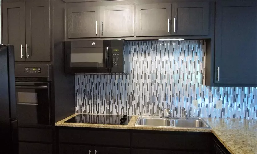 607 West 11th Street, Austin, TX 78701 photo 2