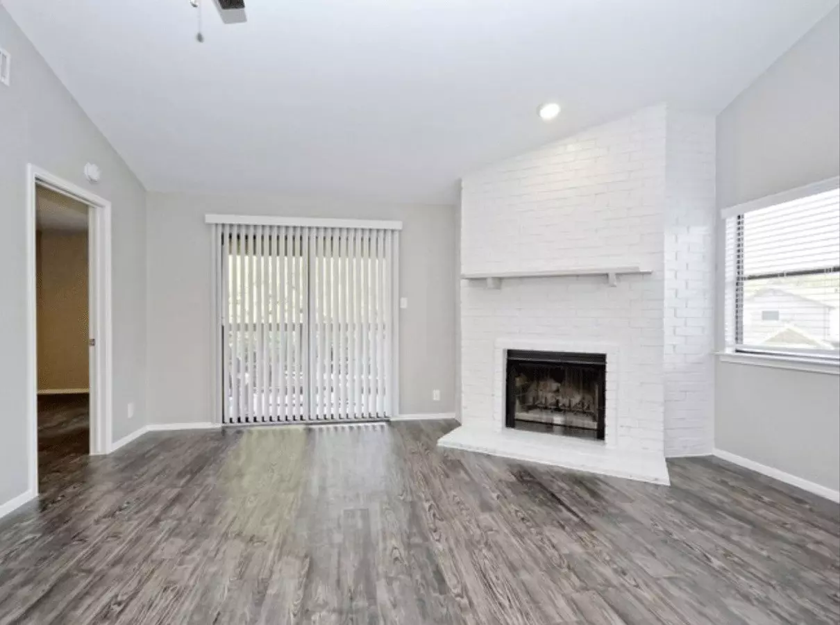Hill Forest Condominiums photo 5