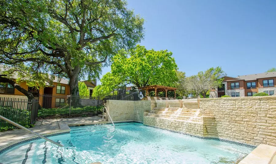 6313 Bluff Springs Road, Austin, TX 78744 photo 3