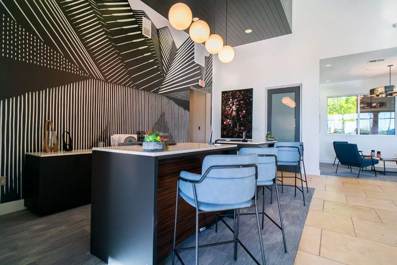 10x Living At Grandview photo 2