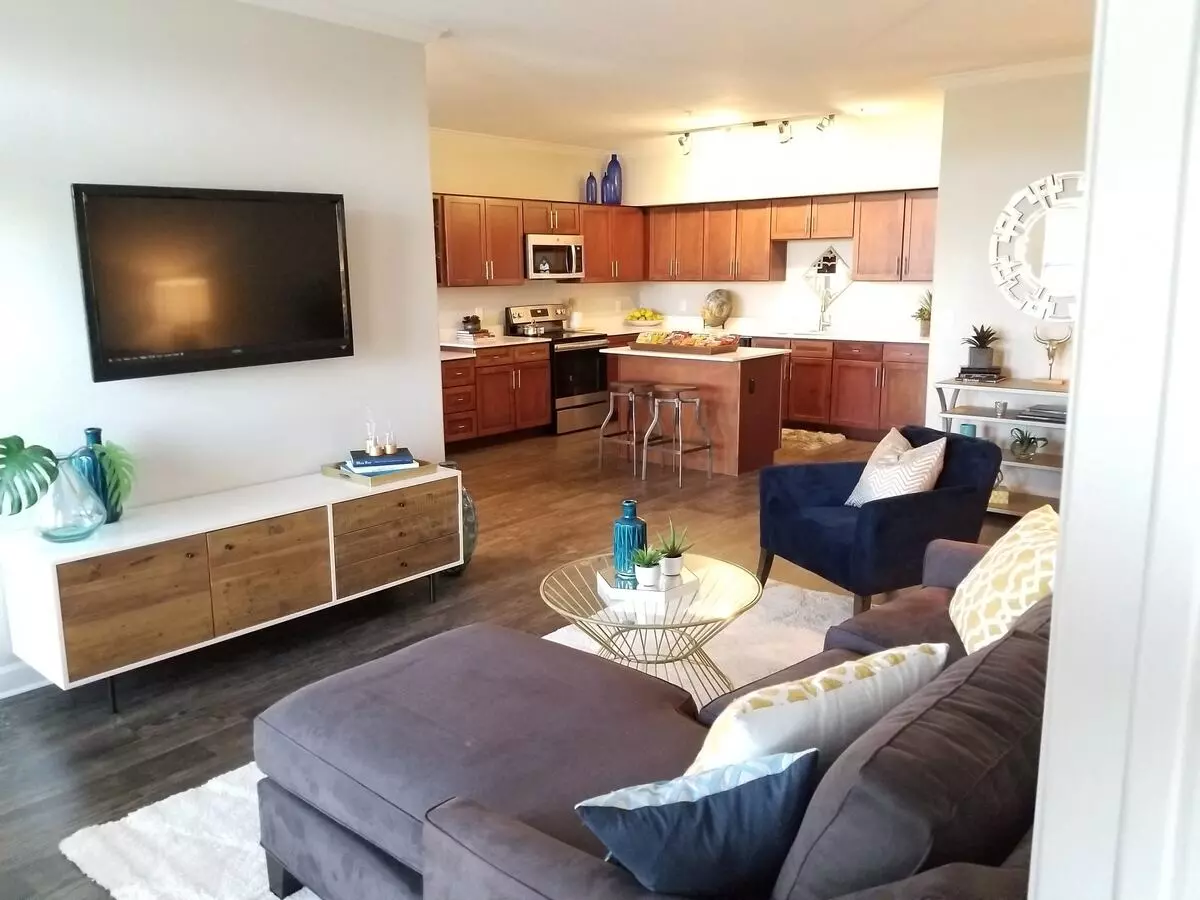 10x Living At Grandview photo 5