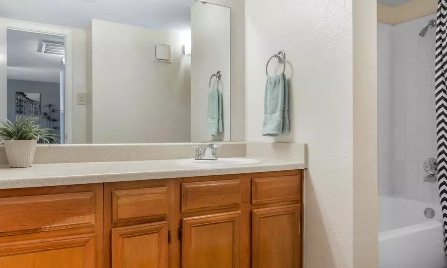 6509 Bluff Springs Road, Austin, TX 78744 photo 3