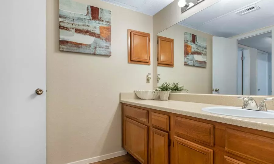 6509 Bluff Springs Road, Austin, TX 78744 photo 4