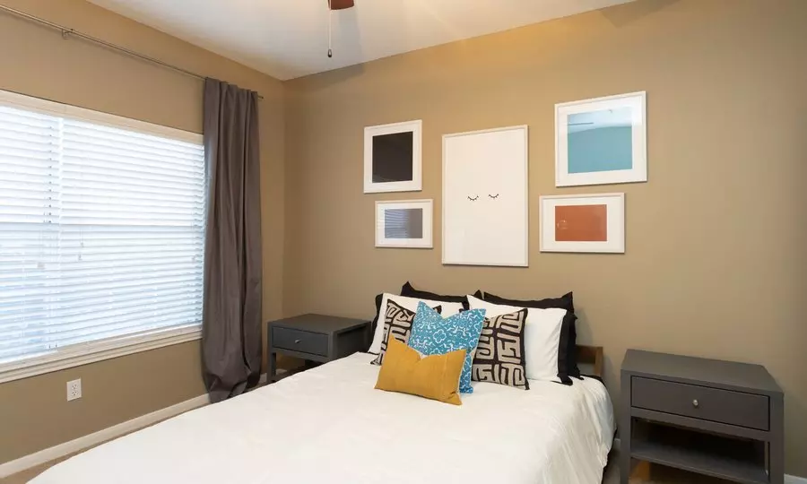 6642 West William Cannon Drive, Austin, TX 78735 photo 2