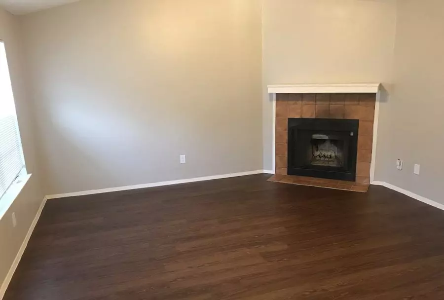 6707 Silvermine Drive, Austin, TX 78736 photo 2